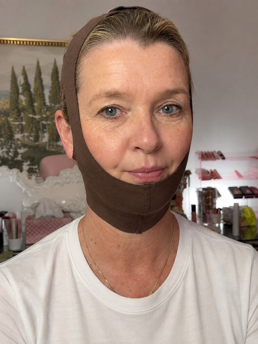 monica,39